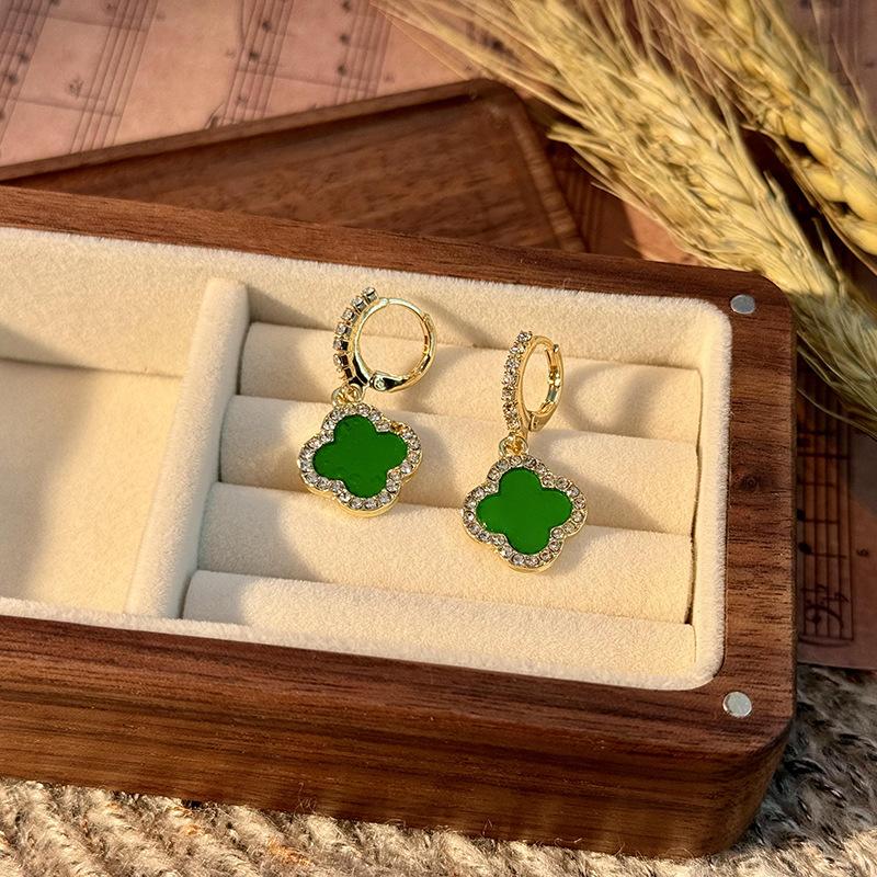 

Корейские серьги-четырехлистный клевер Xiaoxiangfeng, модные изысканные серьги с микро-оправой и сверкающими бриллиантами, серьги премиум-класса.