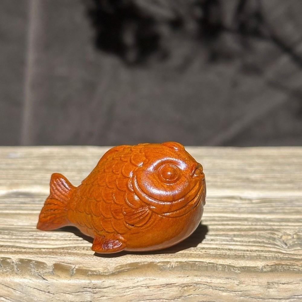 Lucky Charm Wood Carving Ornament Mini Tea Pet Cute Koi Fish Ornament  Tabletop Display
