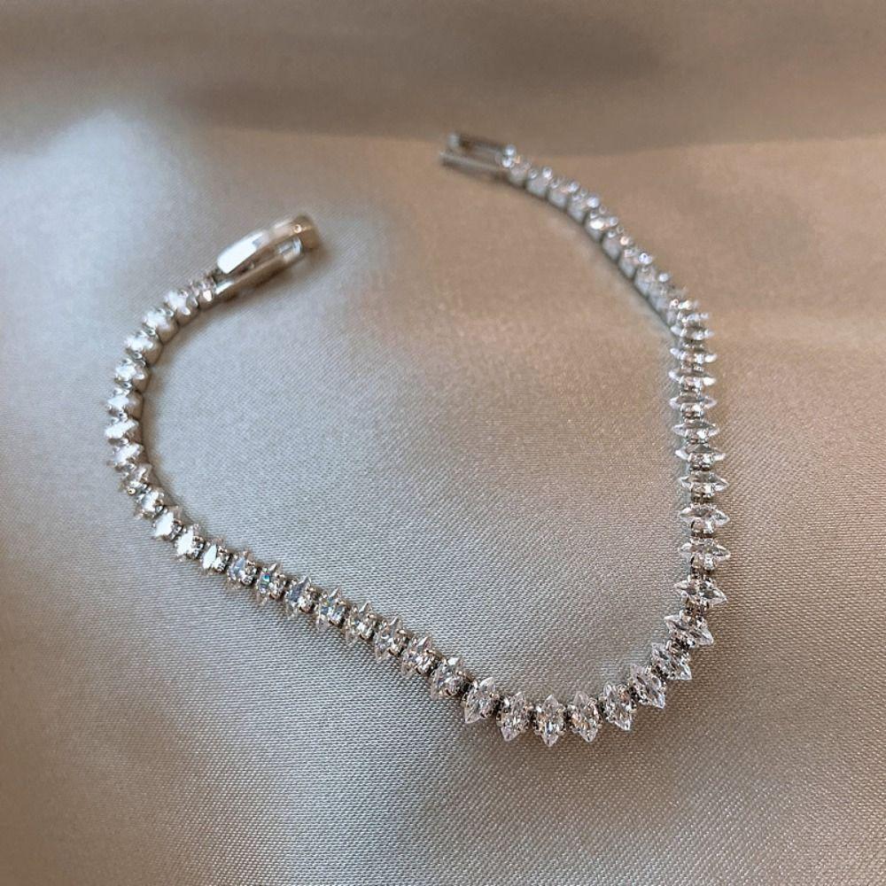 Gold Silver Sparkling Bracelet Rhinestone Diamond Bracelet Zircon Chain Bracelet  For Gala Dinners