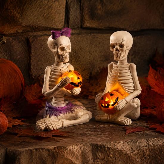 Resin Skeleton Ornaments 2Pcs/Set Couple Statues, with Pumpkin Figurines, Men Funny Gifts Women for Halloween Table Mantel Shelf Decoration Accents