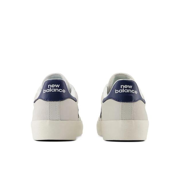 New Balance Кросовки 100