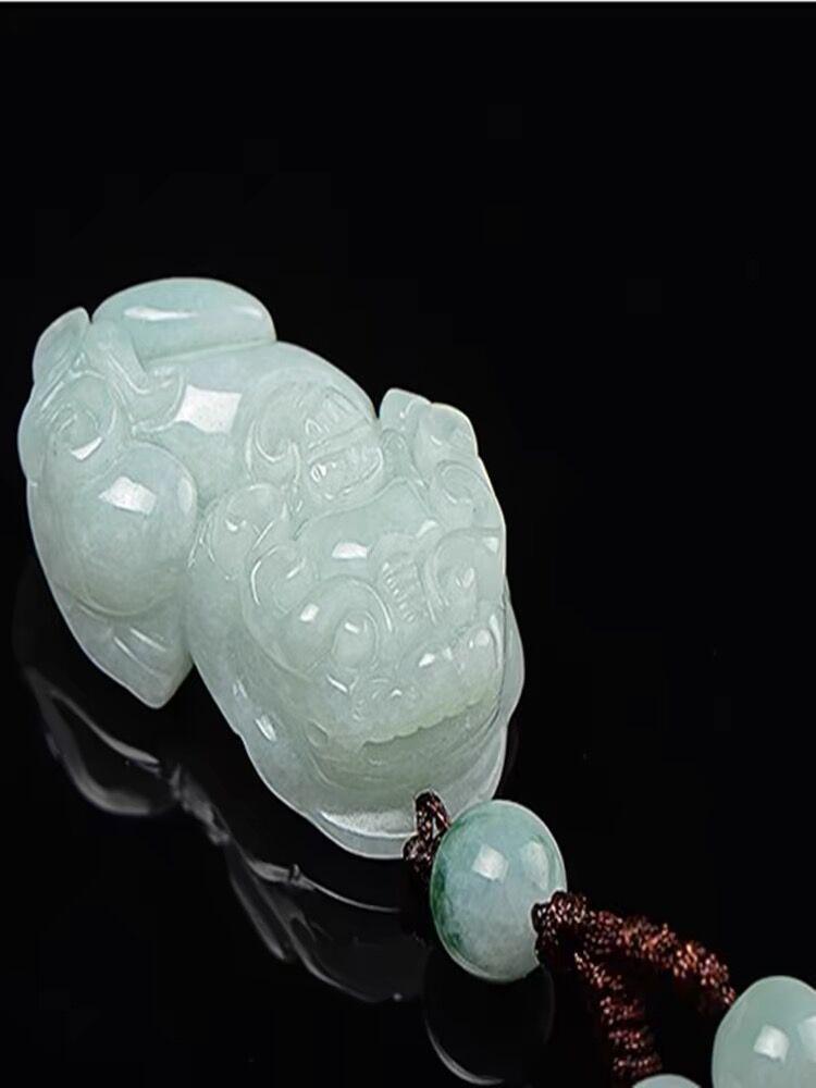 Emerald-Style Jade Pixiu Pendant Necklace - Unisex Gift
