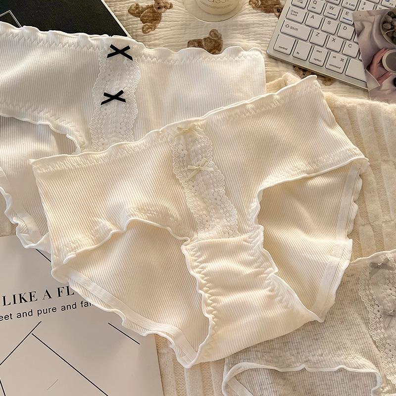 Plus Size Women's Bow-checked Wooden Ear Side Skin Friendly Cotton Crotch Waist Panties