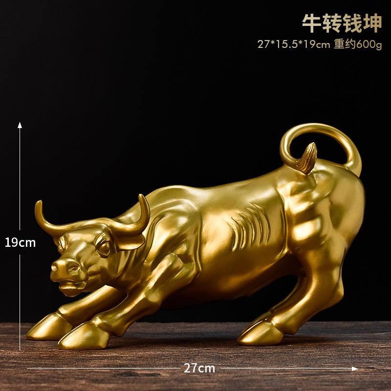 Creative Wall Street Bull Market Ornament Office Decor Bull Craft Statue for Bookcase Wine Cabinet TV Cabinet