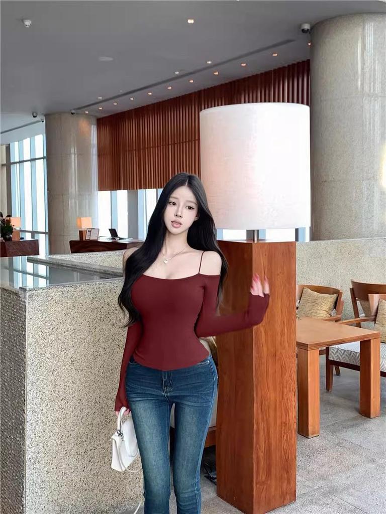 Women's One-Shoulder Purple Long-Sleeve T-Shirt with Built-in Bra, Slim-Fit Winter Base Layer, Pure Desire Style, Waist-Cinched Stretchy Top