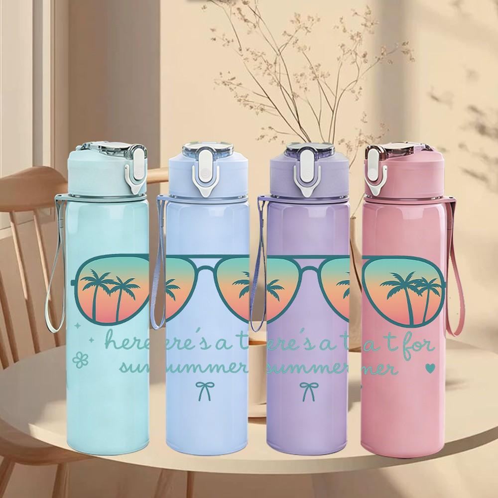 1PC Beach Sunglasses Slogan 750ml Color Plastic Sports Water Bottle Leakproof Flip Straw Lid Suitable for Sports Office Home Use