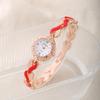 CQ420 Leisure and Fashion Women Watch Alloy Maple Leaf Bracelet Quartz Watch Light Luxury Clock Giftwatches for Woman