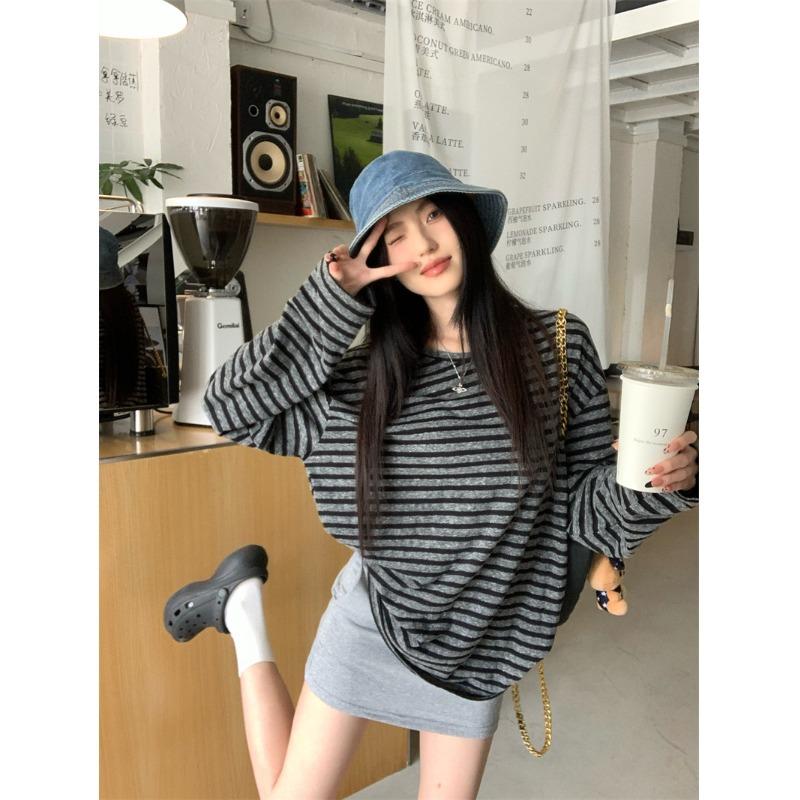 Women's Crew Neck Long Sleeve Tee Loose Fit Commuter Striped Tunic Top Casual Layering Blouse