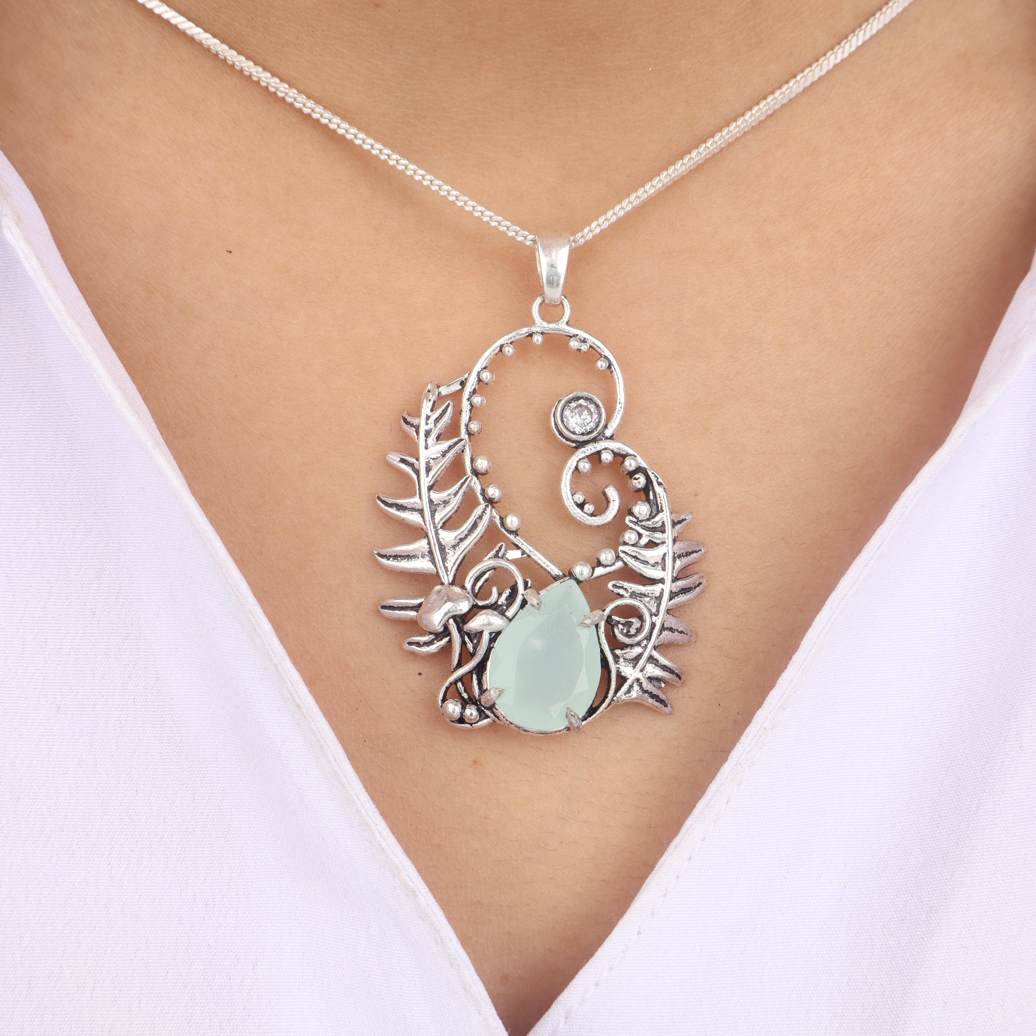 

Аква Халцедон Драгоценный Камень 925 Стерлинговое Серебро Ручной Работы Уникальная Подвеска 1.8 CP-42-18