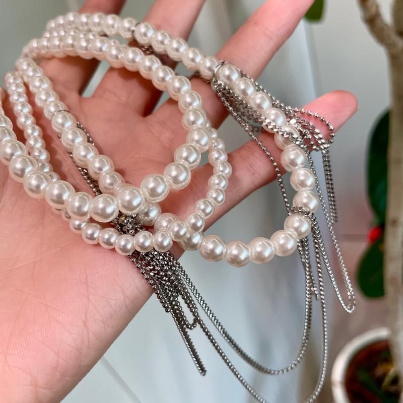 Elegante Perlenquaste Mehrschichtige Schlüsselbein-Kette: Dreilagige Europäische & Amerikanische Stil Perlen-Choker-Halskette für Damen