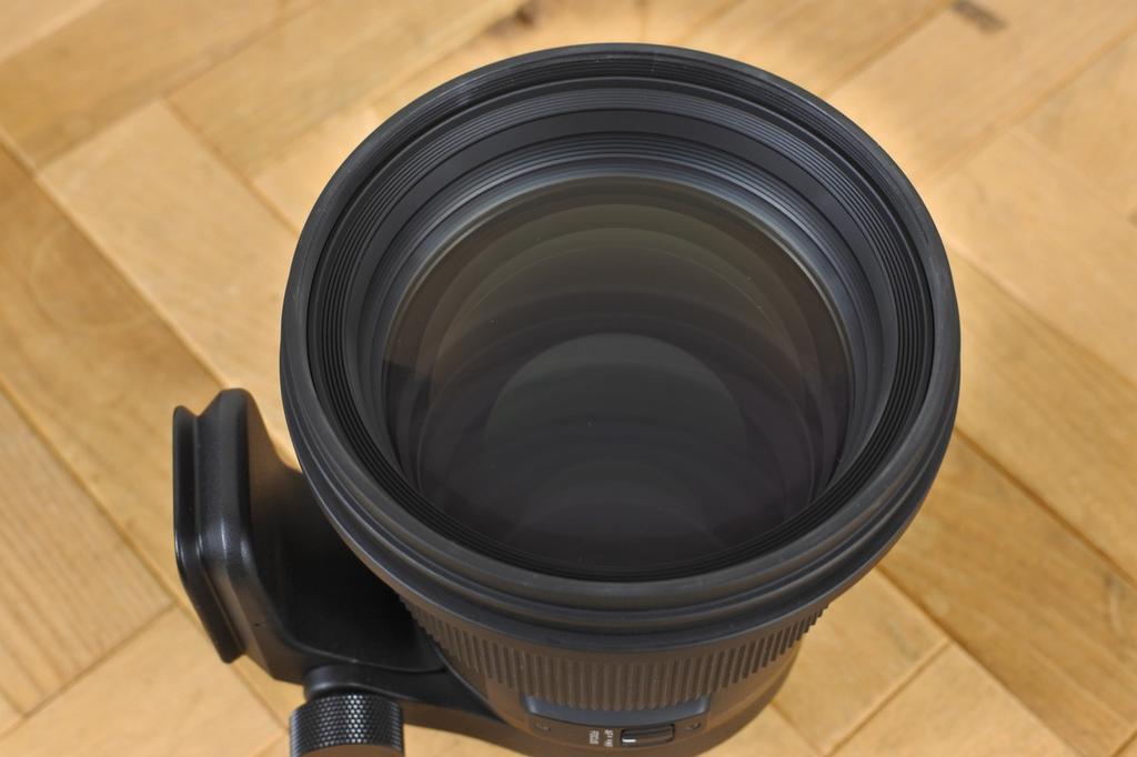 Sigma 105mm F1.4 DG HSM Art Lens for Sony E-Mount w/Hood/Case/Caps/Box