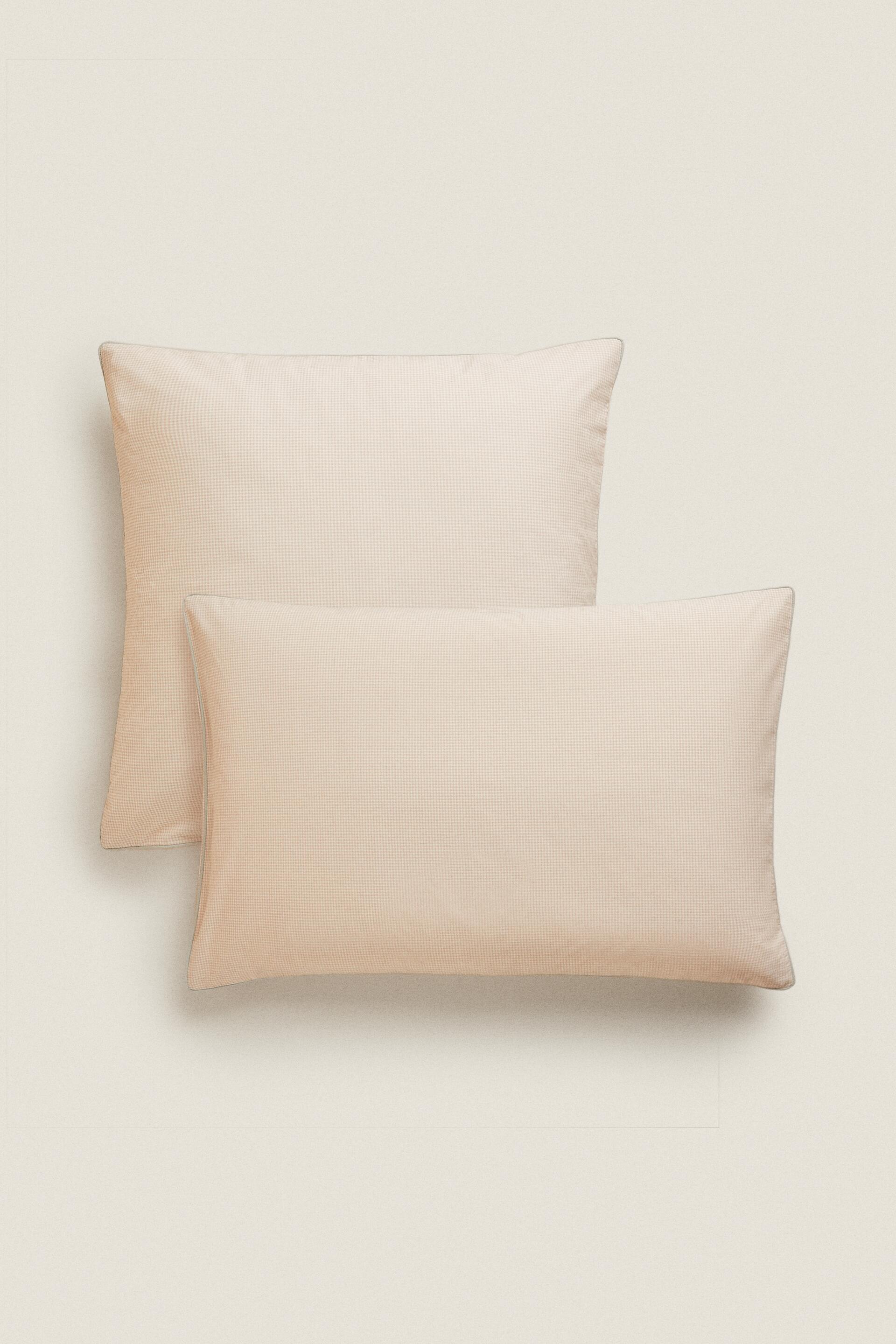 

НАВОЛОЧКА С ПРИНТОМ «ГИНГЕМ»