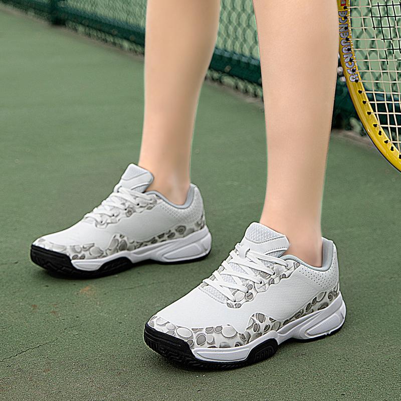 36-46 Couple Plus Size Shock-absorbing and Anti Slip Fashionable Sports and Leisure Shoes Badminton Shoes Tennis Shoes