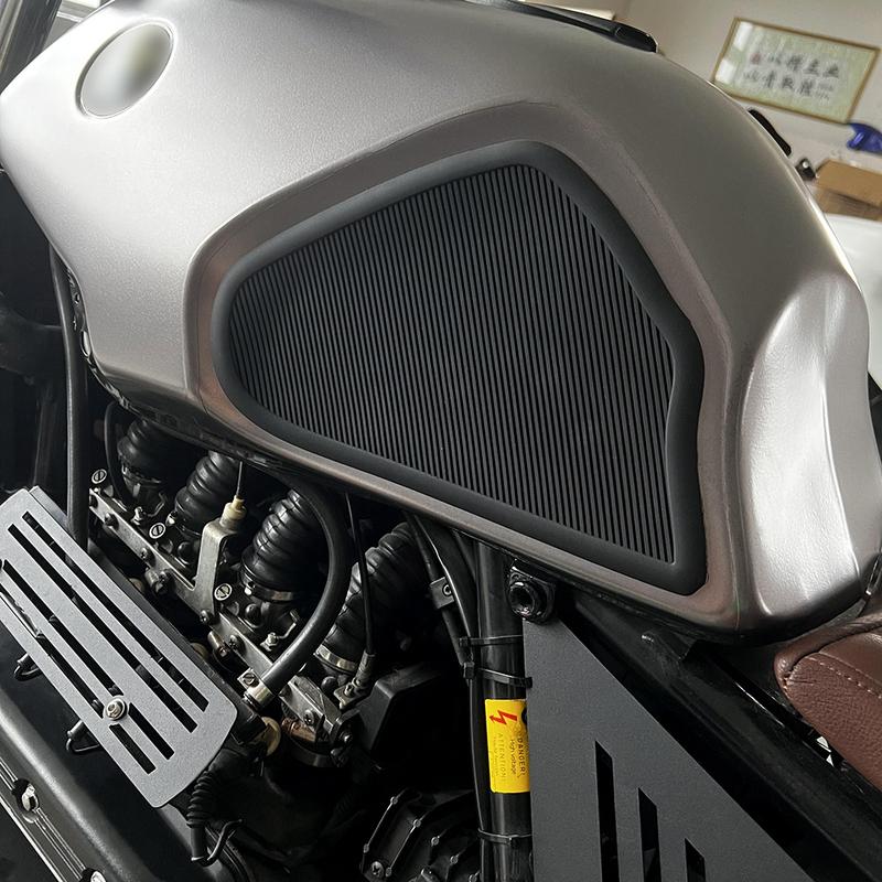 For BMW K100 K100LT K100RS K100RT K 100 Tank Rubber Pad Sticker Protect Knee Grip Decal Non-slip Stickers Motorcycle Accessories