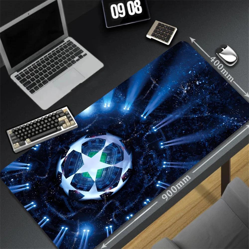Velká podložka pod myš Anime Fotbal Kreslená podložka na stůl Herní příslušenství pro PC Podložka pod myš Vlastní stolní podložky Protiskluzová gumová podložka pod klávesnici