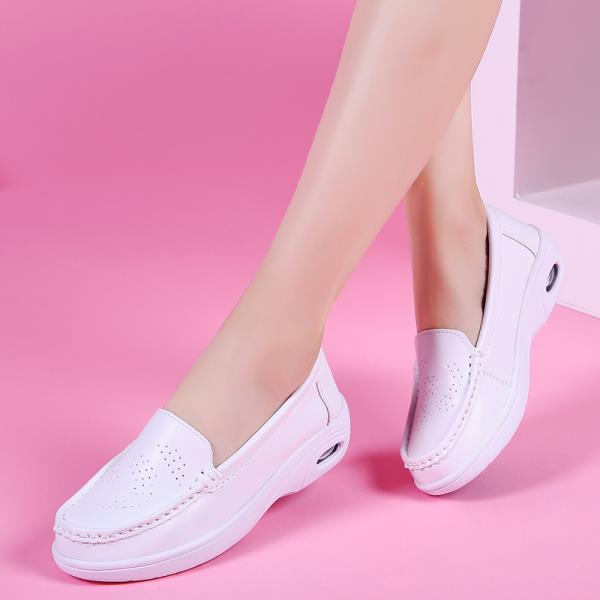 

Fashion Soft Summer Shoes Ladies Female Footwear White Sneakers Autumn Women s Genuine Leather Moccasins 2025 Dress Fall Breathable 35