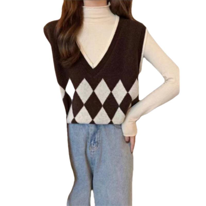Women's Diamond Pattern V-Neck Knit Vest - Casual Loose Slimming Top for Spring and Autumn