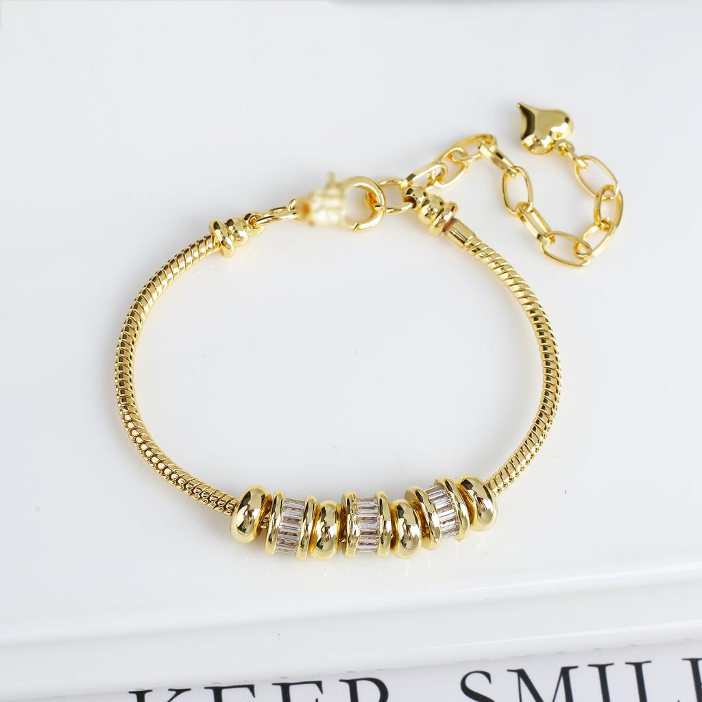13 Style 2024 Classic Shiny Zirconia Heart Shape Boys Girls Theme Snake Bone Bracelet Luxury for Women Party Adjustable Jewelry