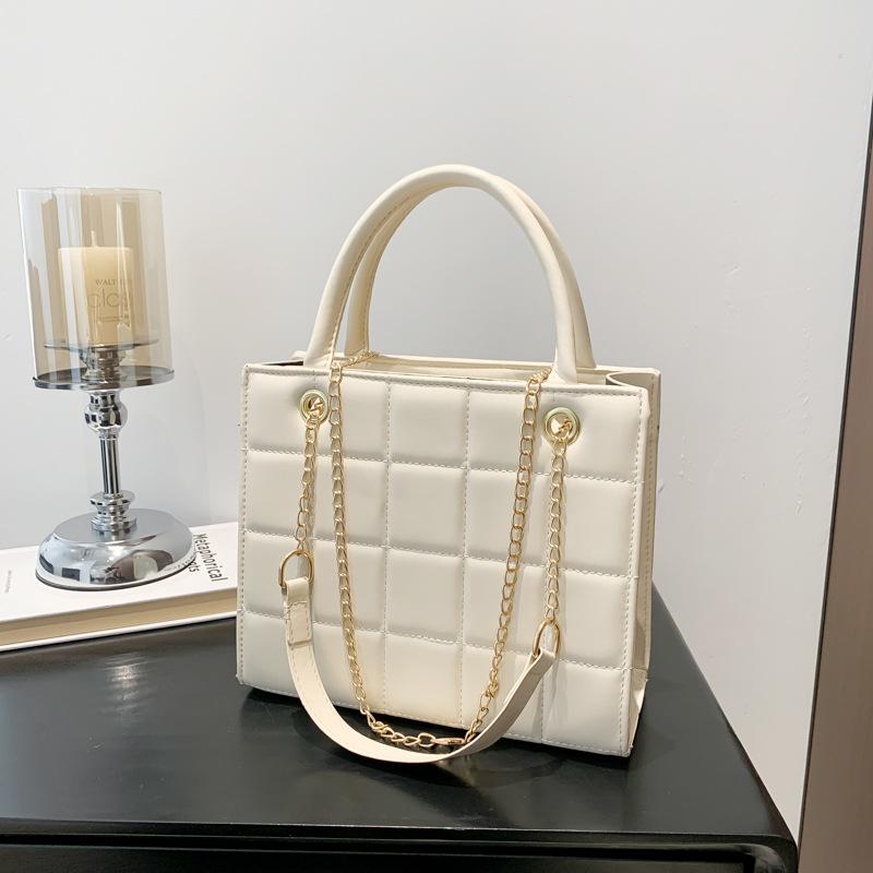 New Style  Simple  Personalized  Retro Casual Texture  Spring Slanted Strap Chain Small Square Bag for Women