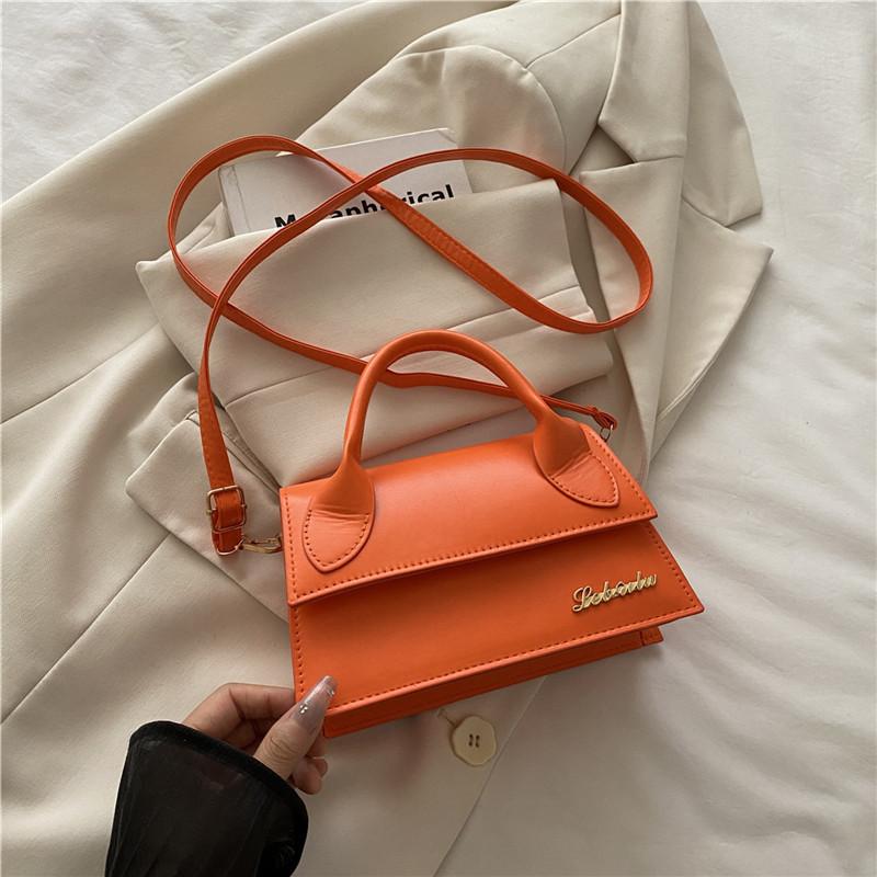 Sommer 2025: Neue Nischen-Design-Schultertasche – Trend in diesem Jahr: Beliebte kleine quadratische Messenger-Tasche für Damen