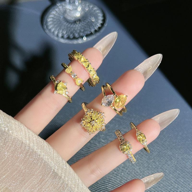 Elegant and fashionable stacking yellow diamonds, gold bright diamonds, personalized opening rings, women's light luxury niche design,