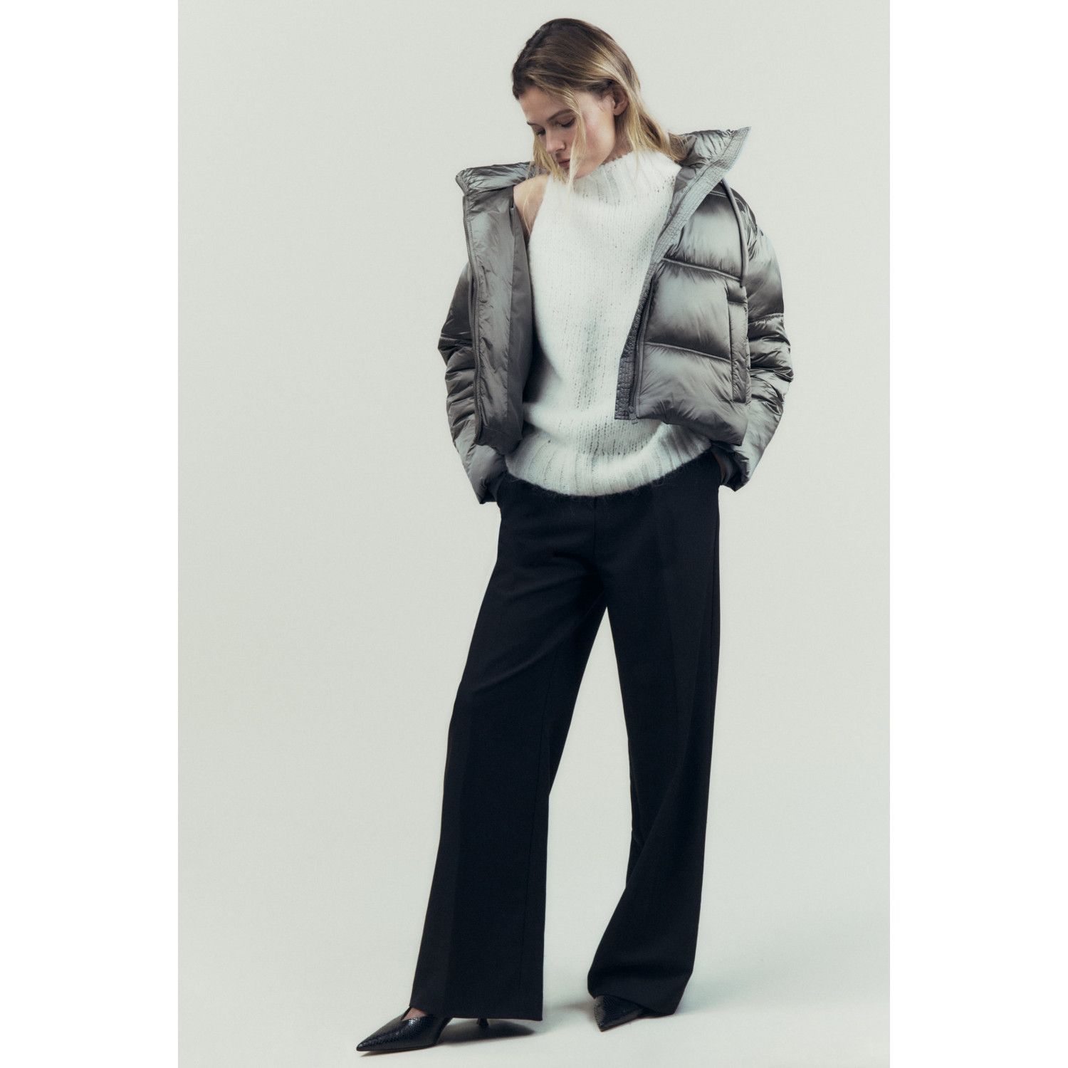 

HOODED PUFFER JACKET