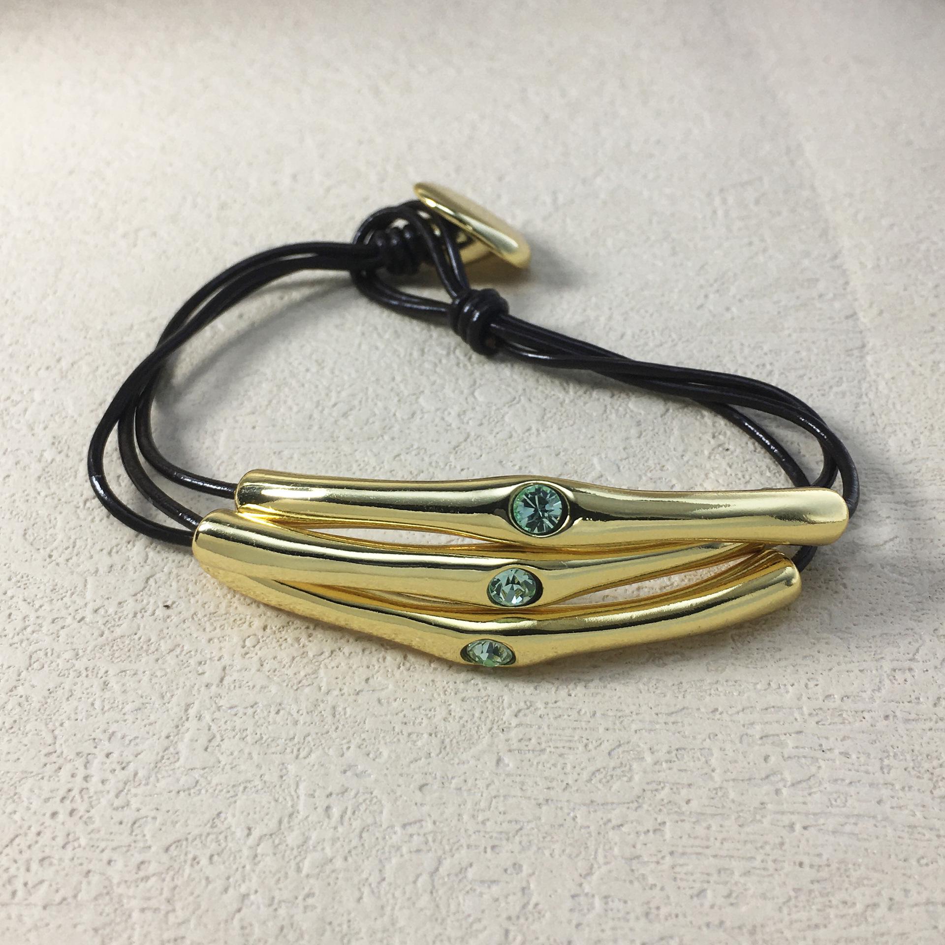 UNOde50 2024 Bestseller: High-Quality Three-Row Bracelet for Women – Exquisite Jewelry Gift