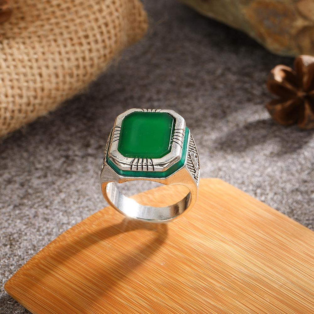 New Green Gem Zinc Alloy Ring For Men Fashion Trend Zircon Geometric Finger Ring Male Vintage