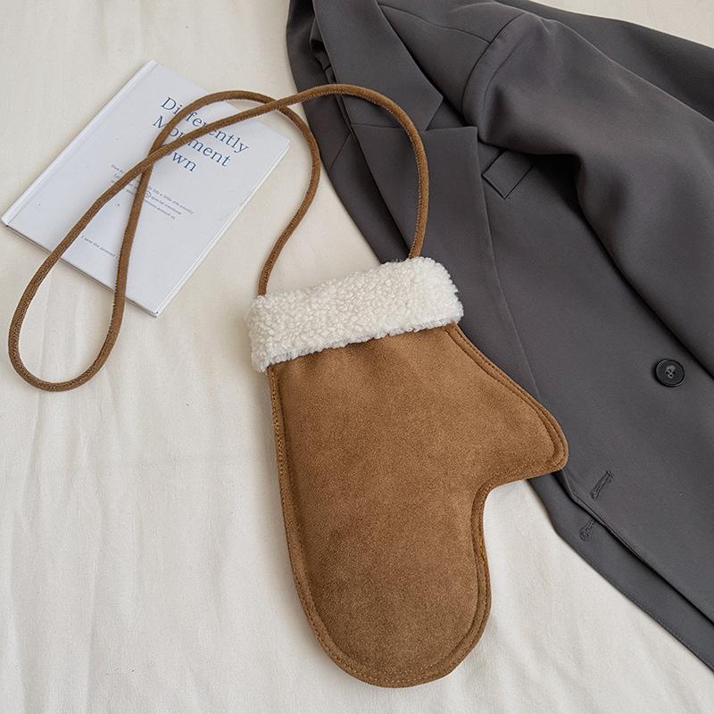 Зимняя новая женская сумка модная индивидуальность особенная сумка-ботинок милый маленький меховой шарик женская сумка через плечо