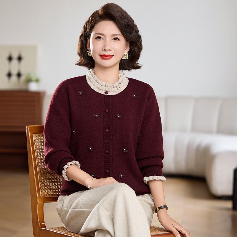 Stylish Velvet Cardigan for Middle-Aged & Elderly Women - Autumn/Winter Thick Warm Sweater