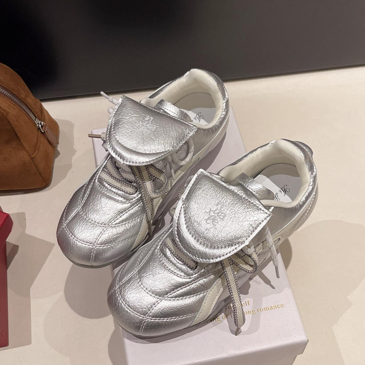 

Ugly cute thick-soled flip-top German training shoes women s 2025 spring new fashion casual sports shoes Forrest Gump shoes lace-up little white shoes 40 серебряный