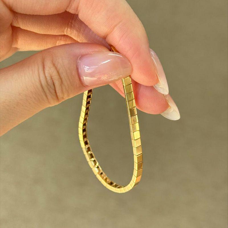 

[Seeking Light] Ancient 18K Gold Plated Small Square Bracelet Women Personality High Sense European and American Ins Cold Style Hand Jewelry Golden Years | Copper Plated K Gold Bracelet