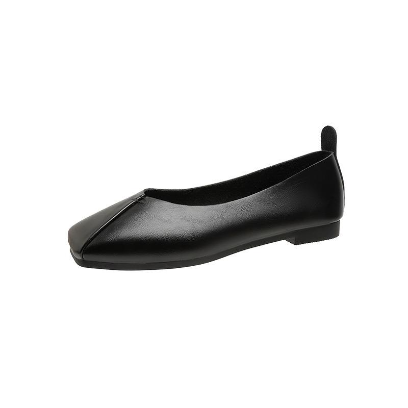 Spring and summer new flat-bottomed comfortable Doudou shoes round head one-pedal casual shallow mouth single shoes women