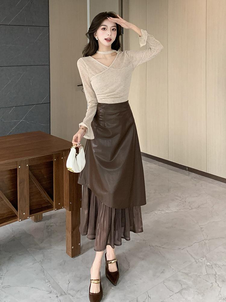 

Spring Elegance: Breathable Blouse with Irregular Ruffle and Slimming Leather Midi Skirt S