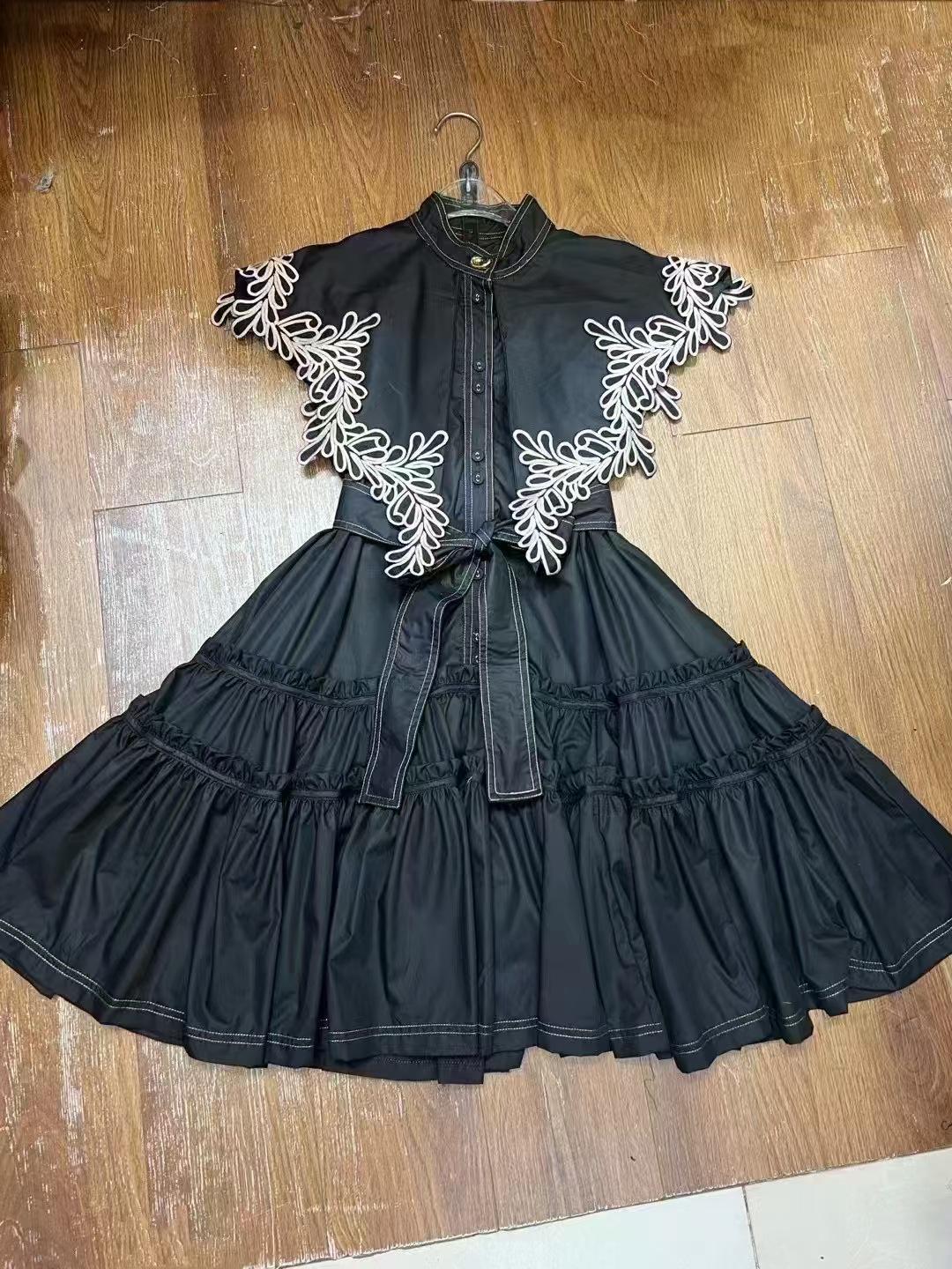 Vacation-Inspired Embroidered Floral Ruffle Dress - A-Line Short Skirt with Fashion Lapel and Tie-Up Hem M