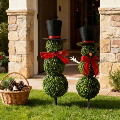Vánoční Sněhulák Topiary Umělý Sněhulák ve tvaru Topiary Strom s Mašlí a Kloboukem Venkovní Zimostráz Topiary s Kolíkem pro Domácí Výzdobu Verandy