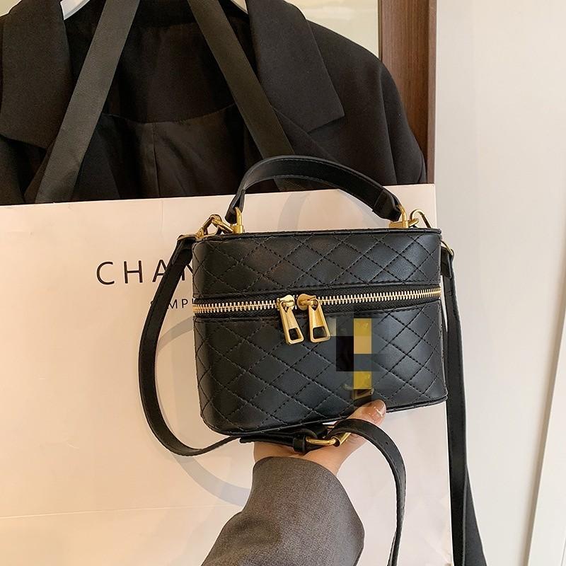 2024 Spring Summer New Embroidered Women's Bag Vintage Large Capacity Box Bag