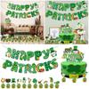 Irische St.. Dekorationen zum St. Patrick's Day mit Kleeblatt-Ornamenten und Zubehör