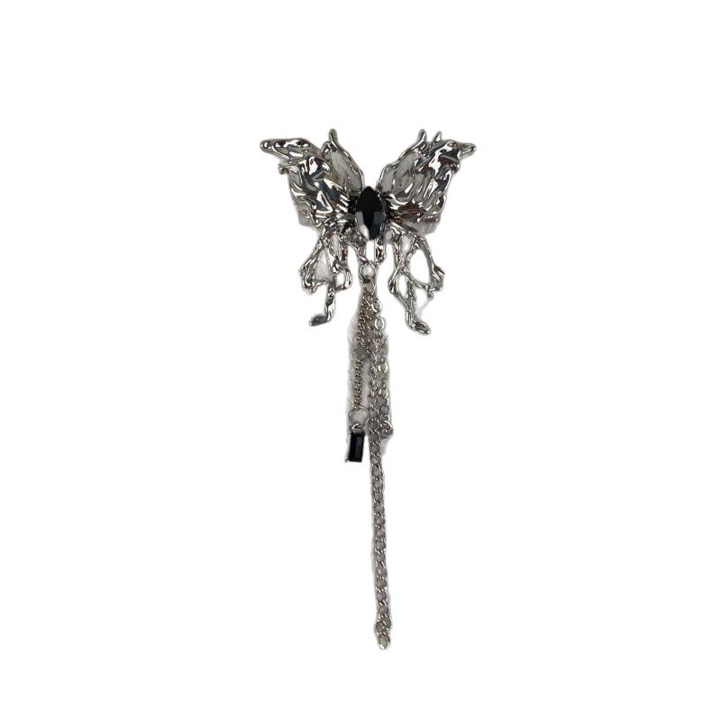 Hollow Butterfly Tassel Brooch Female Light Luxury Personality Black Gem Corsage Cold Style Niche Design Jewelry Accessories