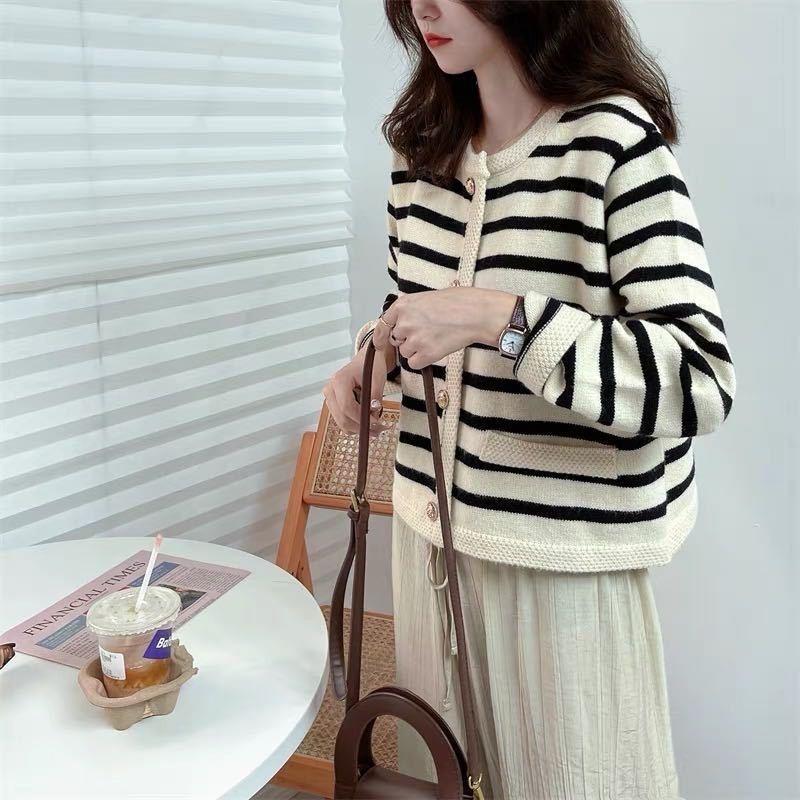 Striped jacket women's new loose casual lazy wind crew neck knitted sweater long sleeve cardigan sweater women