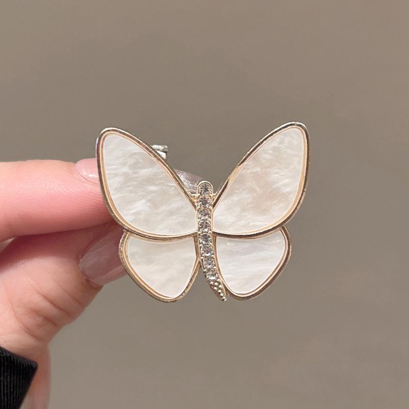 Imitation Shell Big Butterfly for Women Brooches Pin Badges Alloy Backpack Icons Girls Jewelry