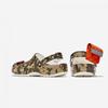 Crocs Klasyczne chodaki w cyfrowy kamuflaż Crs211535