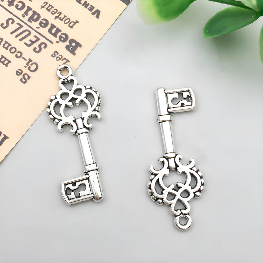 3-Color DIY Alloy Retro Key Jewelry Pendants