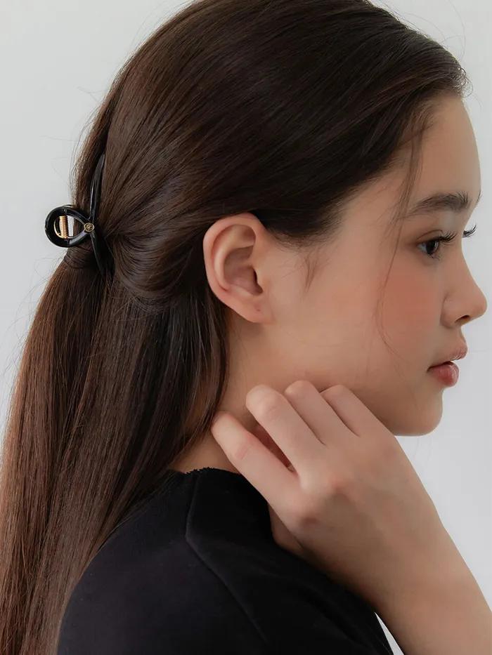 [mini] Twist Metal Point Hair Clip_real Black HC034