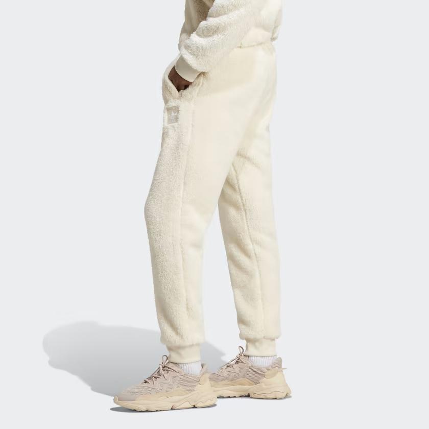 Adidas Originals Essentials+ Fluffy Fleece Joggers Men Joggers White HR2954