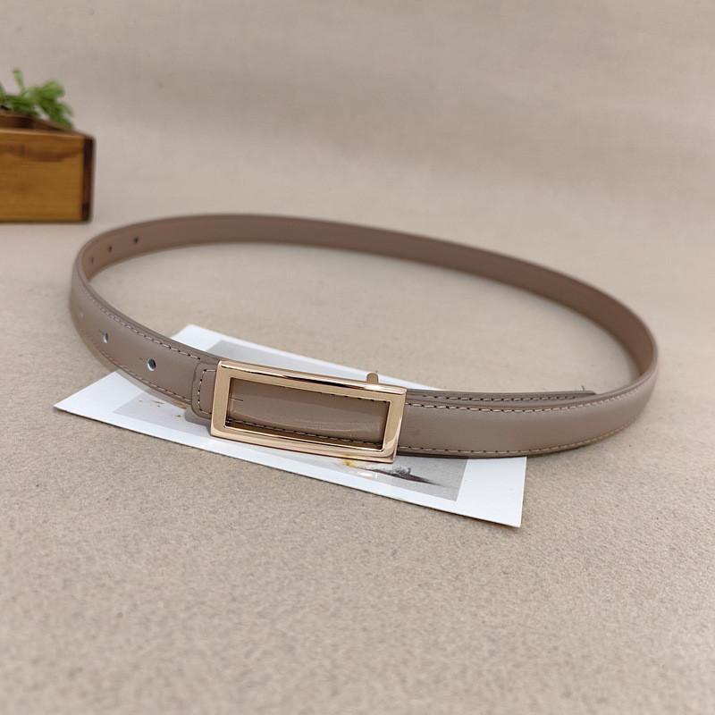 

Classic Leather Skinny Belt For Women With Gold Buckle For Casual Wear Beige