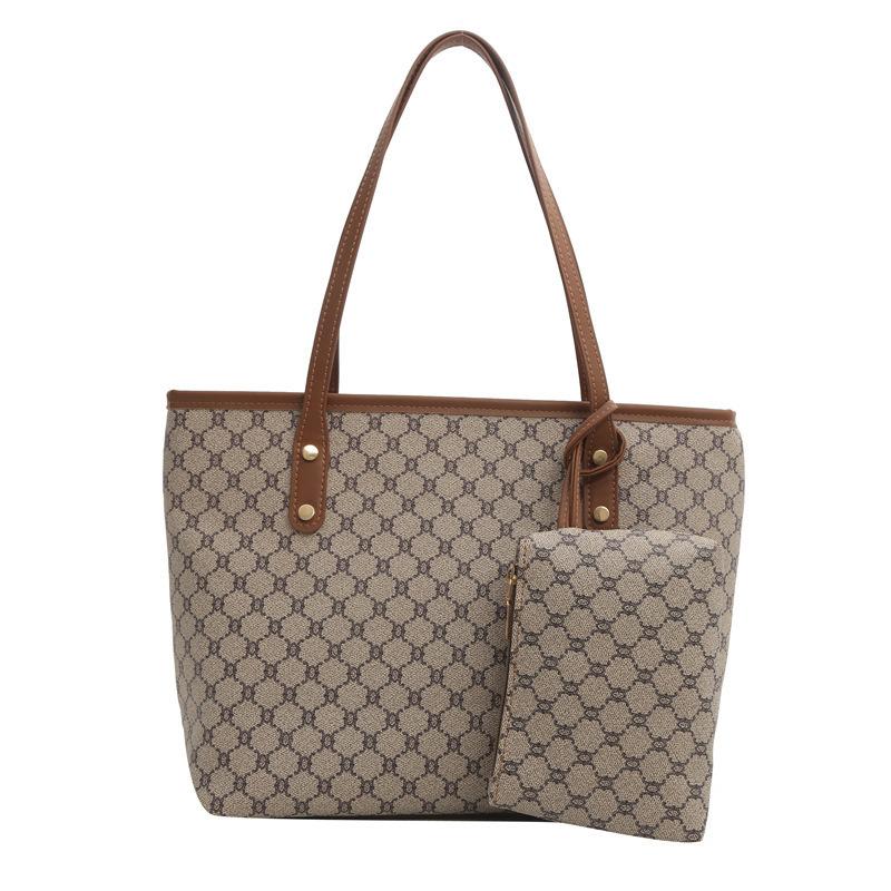 Large-capacity bag women's commuter personalized tote bag new beautiful niche trend shoulder bag textured women's bag