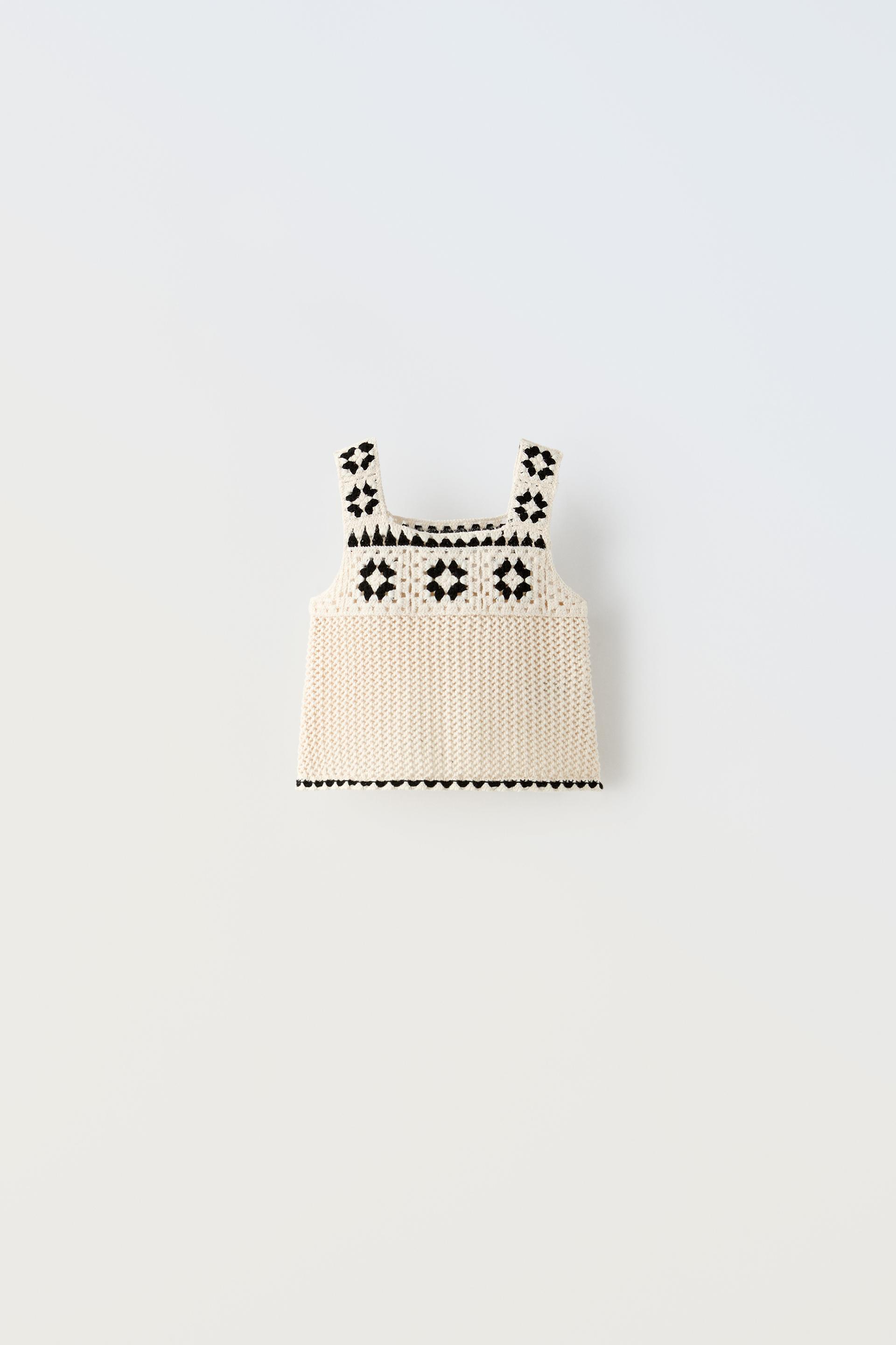 

ТРИКОТАЖНЫЙ ТОП СВЯЗАННЫЙ КРЮЧКОМ