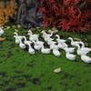 26 sztuk figurki kaczki miniaturowa ozdoba symulacja mikro element dekoracji krajobrazu żywica kaczka figurki miniatury artykuły ogrodowe