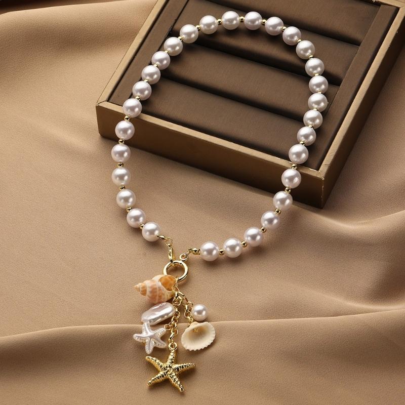 Unique Irregular Seashells Necklace Natural Shell Jewelry Portable Alloy Chain Ornament for Casual or Formal Occasions